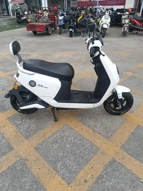 转让60v立马电动车,液晶仪表显示屏,成色新,电池才换的没多 - 抖音