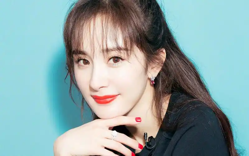 杨幂明日之子造型图片桌面壁纸