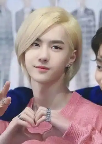 王一博本就有多个昵称,还自爆未公开小名,粉丝:id有新名字了!