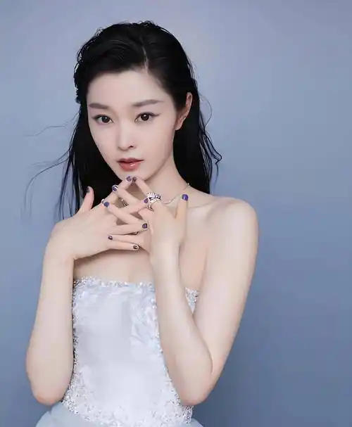 宋轶惨败,陈哲远梁洁地下恋情曝光,金晨 姜妍,戚薇状态不如刘涛_网友