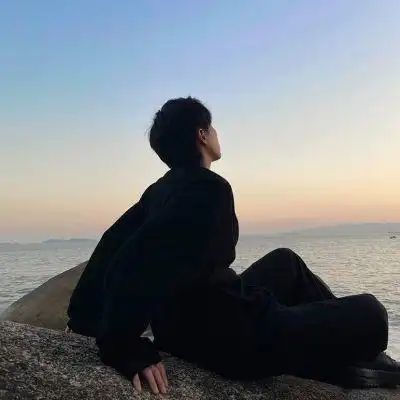 多希望你会看穿我的不安与难过,可_男生头像_我要个性网