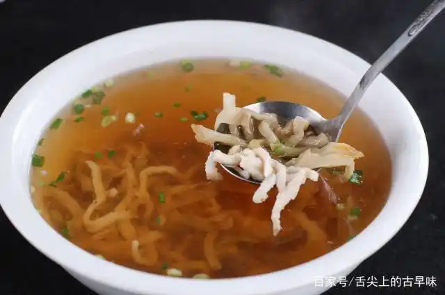 榨菜肉丝汤的家常做法,汤鲜味美,清淡爽口,好喝接地气!