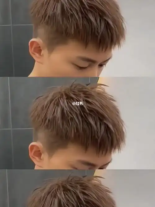 2022下半年流行的短发造型男生碎盖烫