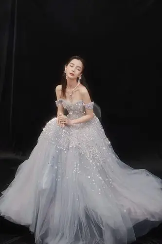 angelababy杨颖壁纸一闪一闪亮晶晶