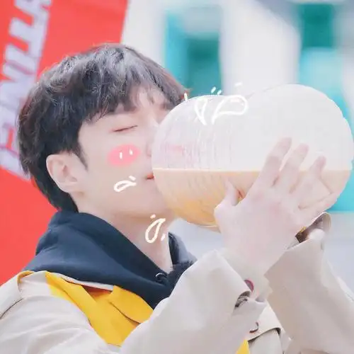 张艺兴情侣头像