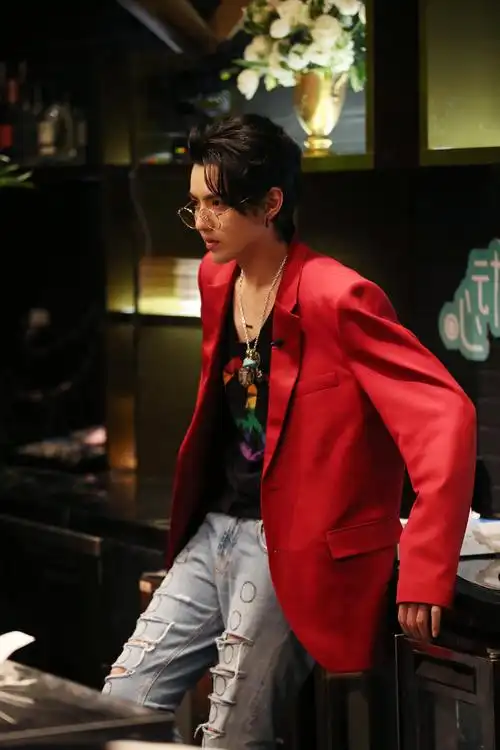 b站跨年##吴亦凡# 来看吴亦凡的大碗宽面了[tv_doge]