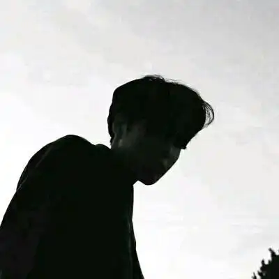 高冷真人黑白男头像