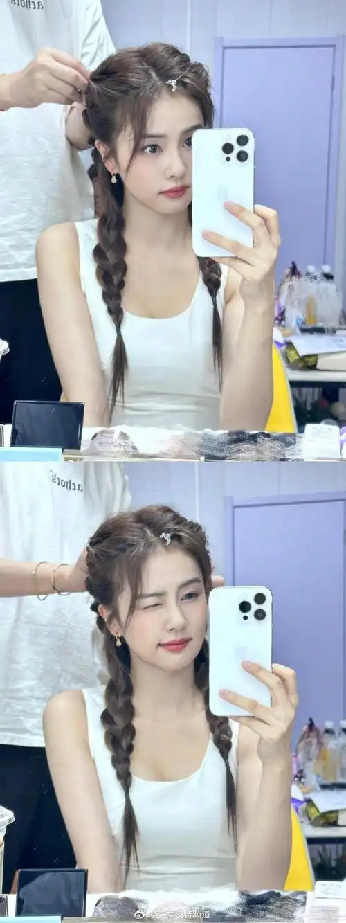 白鹿分享日常生活照等待化妆做发型时对镜自拍甜美可爱