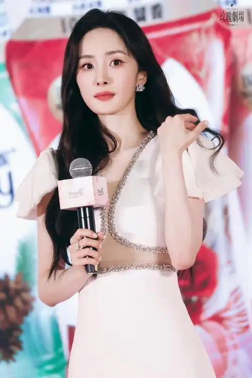 3836383937363836幕公主请登场@杨幂