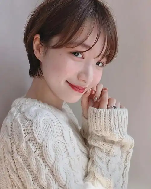 今年流行这5款短发发型,减龄又显脸小!