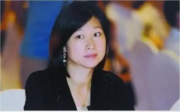 不过因为票选的都是老队员,这让在全运会上战胜了何智丽的陈静很不