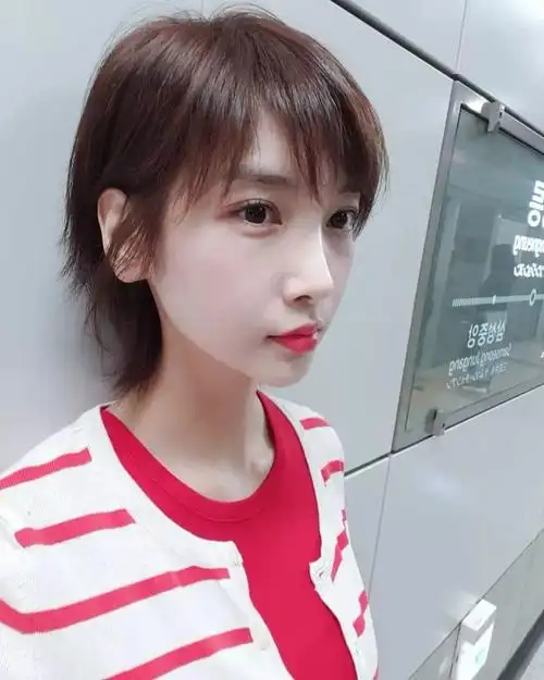 短碎发发型也这么可爱