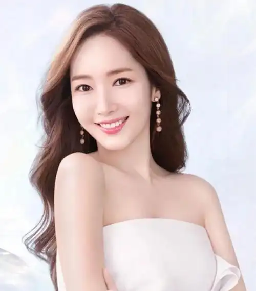 你的脸型有哪种特征?瓜子脸高级,方形脸硬朗,它最具有东方美_腾讯新闻