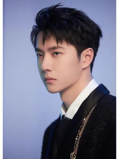 王一博一博超帅的