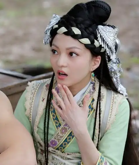 客串明星装扮也很惊艳杨幂扮演唐伯虎老婆张韶涵古装也很美