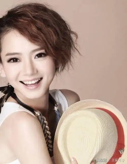 你的演技并不能体现你的素质,戚薇今日你"刷牙了吗?_网易订阅