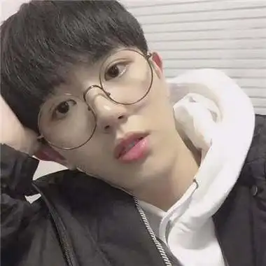 戴眼镜阳光高冷型气质男头合集_男生头像_美头网