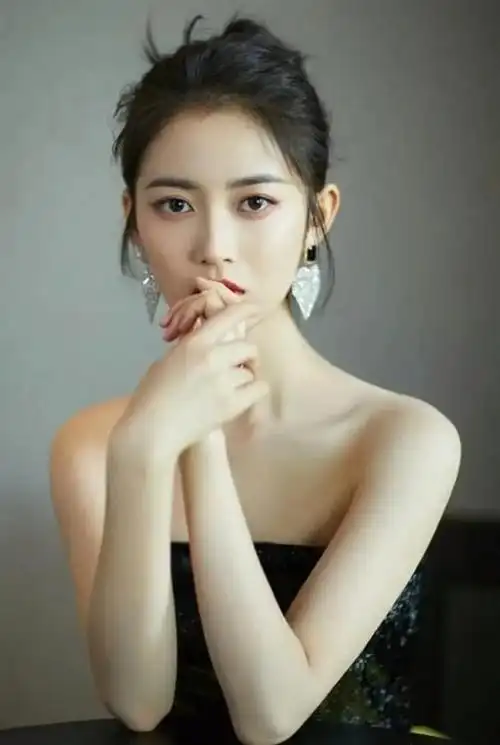 陈钰琪明星壁纸(39)_网易订阅