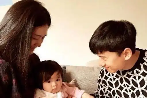 张杰和谢娜宝宝名字首次公开,名字太"特殊",网友们都笑亮了