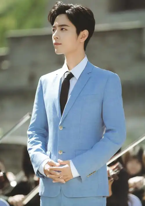 肖战#看看这组蓝色西装的帅气哥哥!纯正的中国风!正气凛然的帅!