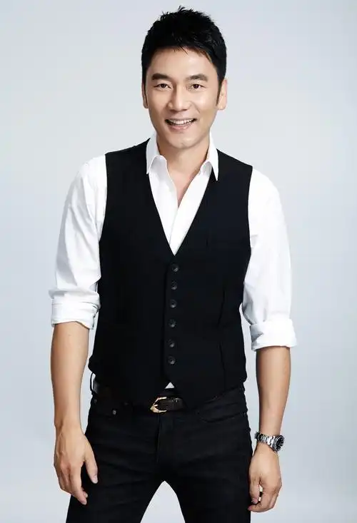 lin) /i>,原名林方,1970年4月4日出生于北京市,中国内地流行乐男歌手