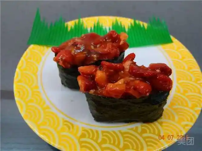 芝麻八爪鱼寿司图片