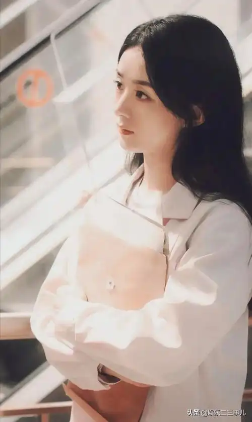 赵丽颖个人资料简介当红女星赵丽颖的成名发家史