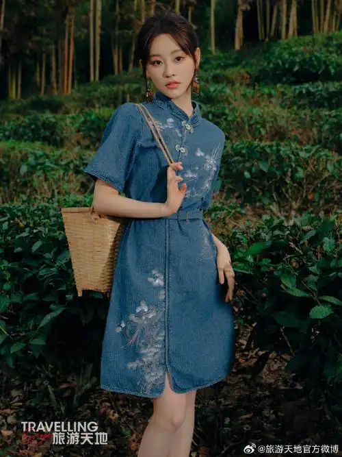 旅游天地##祝绪丹旅游天地三月刊封面##祝绪丹西双版纳春日明媚大