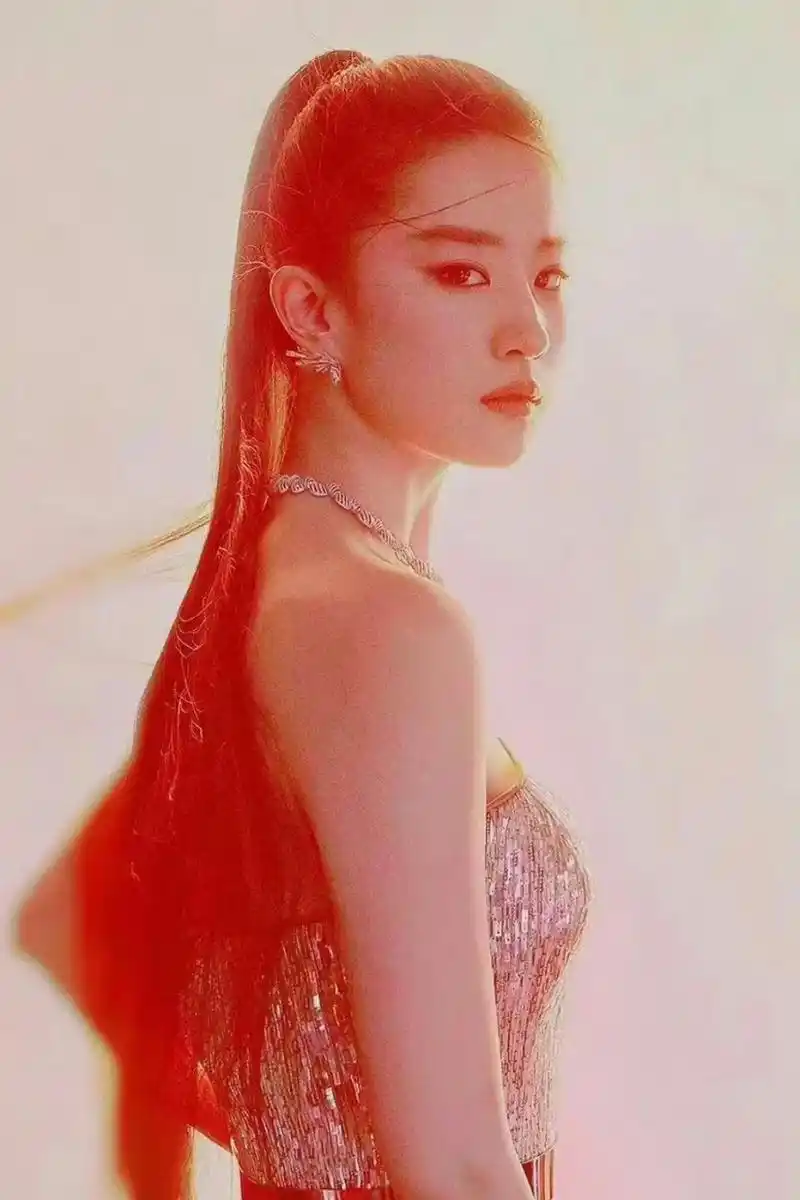 刘亦菲姐姐高马尾