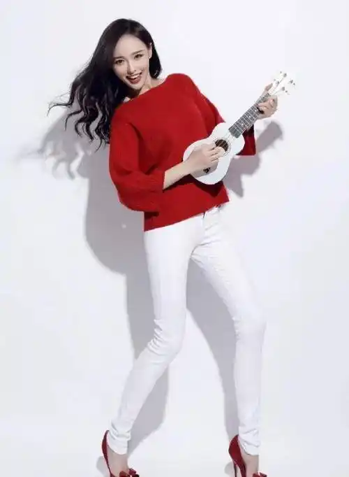 原创白萝卜的紧身牛仔裤唐嫣大秀迷人曲线网友太棒了