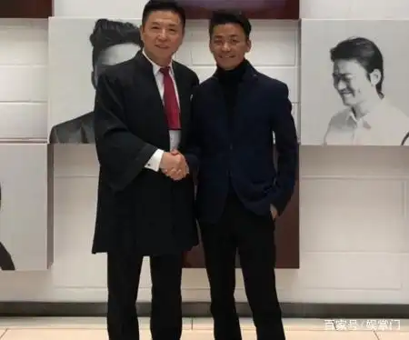 王宝强真实身高亮了,女神张雨绮神补刀,两人亲密举动引热议