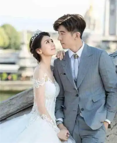 贾静雯结婚照图片