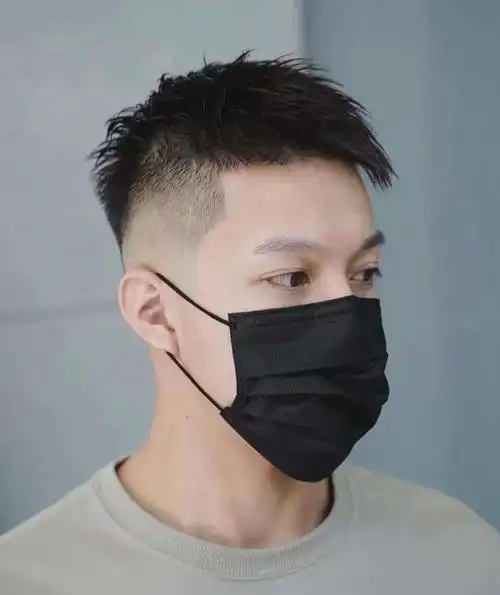 男士发型2022最新图片(男生干净帅气中短发型推荐)