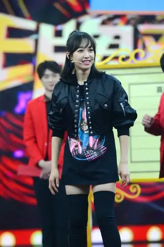 宋茜穿黑长靴 参加王牌