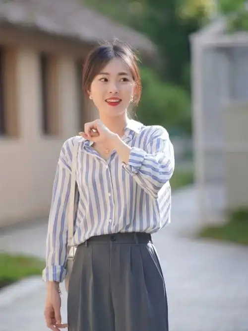 30岁左右的女人衣服应该穿松还是穿紧这几套是答案