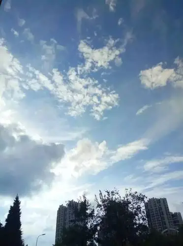 独属于最美青岛青岛夜晚的天空也不输阵也要给"青岛蓝"锦上添花这么美