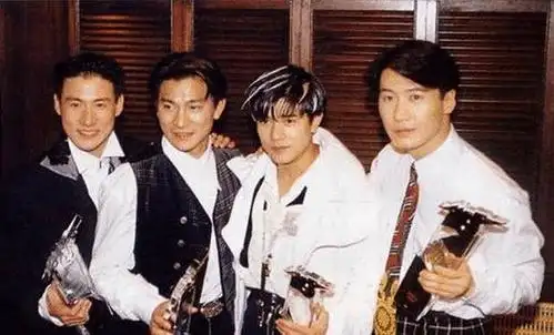 这4位从台湾杀到香港的歌手,差点让"四大天王"地位不保