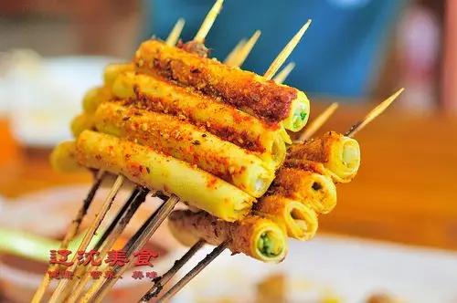 烤豆腐卷,中规中矩,香菜不多,葱也不多.