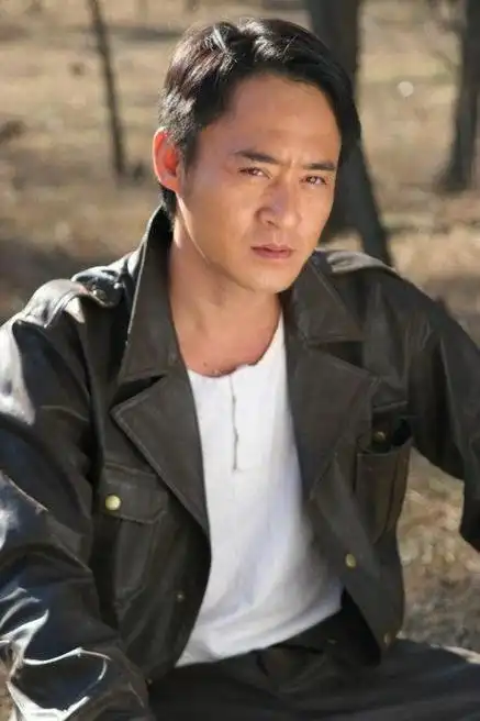 54岁的修庆"慕容复"每天苦练基本功,拍摄天龙八部时险些送命