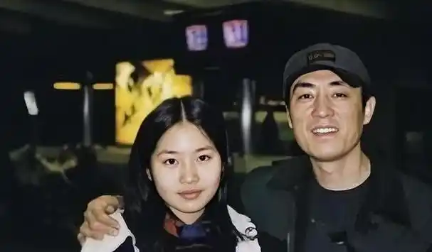 张艺谋的之女张末父母离婚是她永远的痛25岁也步了母亲的老路