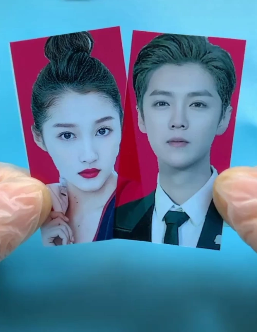 把鹿晗关晓彤照片放一起,出来的颜值什么样?我看懵了