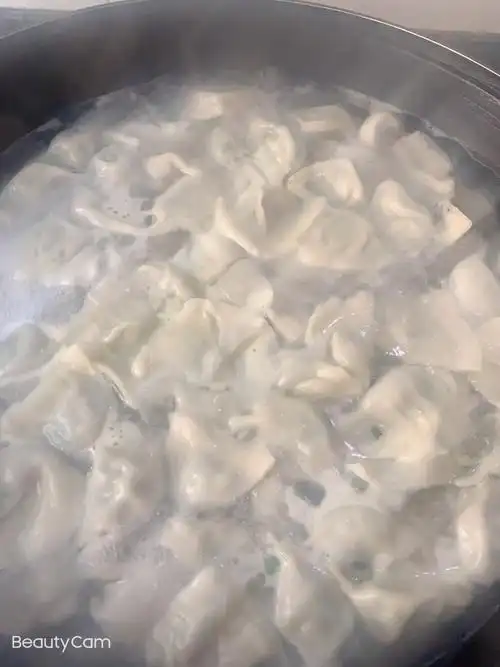 水烧开煮饺子