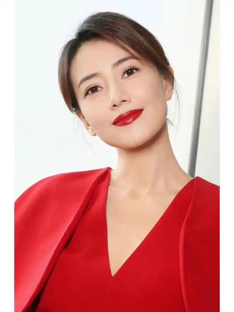 美女壁纸第281期—高圆圆#高圆圆# #娱乐最前沿# #明星