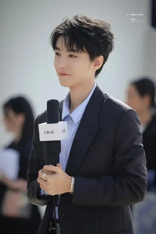 王俊凯 巴黎时装周##迪奥品牌大使王俊凯