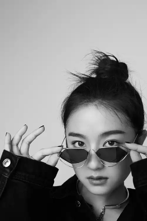 李兰迪个性时尚写真图片