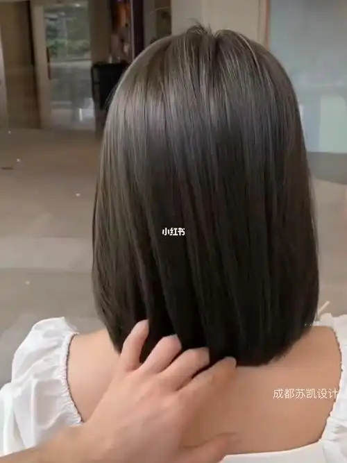 圆脸方脸身高170以下女生必须尝试齐肩短发