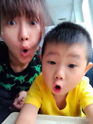 潘长江姑爷身份曝光,背景大到不像话,难怪潘阳叫"潘十亿"!