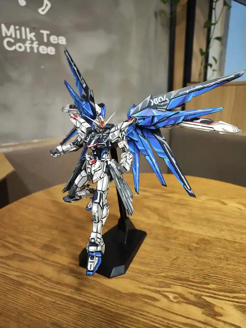 手办 #高达 #二次元涂装 #自由高达 - 抖音