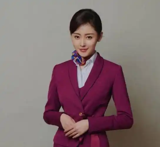 张天爱的薄丝袜有多撩,只是一层阴影?与腿合二为一,绝了