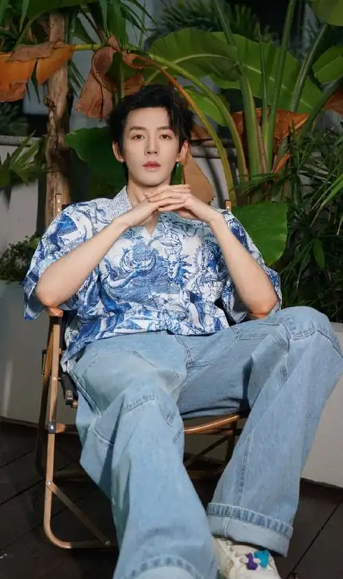 邓为风度10月刊双封面##小咪捕娱社